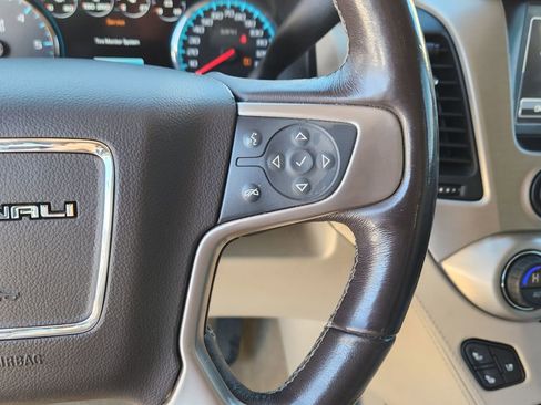 Used 2018 GMC Yukon Denali w/ Denali Ultimate Package image 25