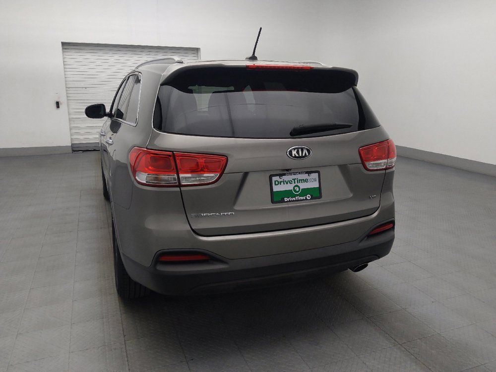 Used 2017 Kia Sorento AWD image 6
