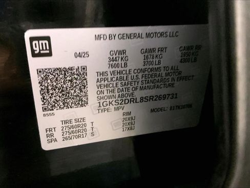Used 2025 GMC Yukon Denali AWD/4WD image 32