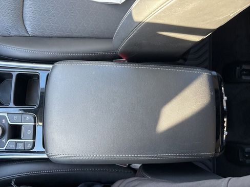 Used 2023 Kia Sorento SX image 22