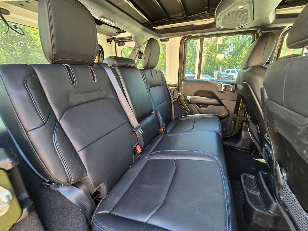 Used 2024 Jeep Wrangler High Altitude AWD/4WD image 23