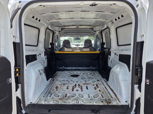 Used 2019 RAM ProMaster City Tradesman FWD image 9