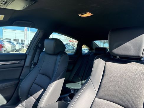 Used 2022 Honda Accord Sport image 8