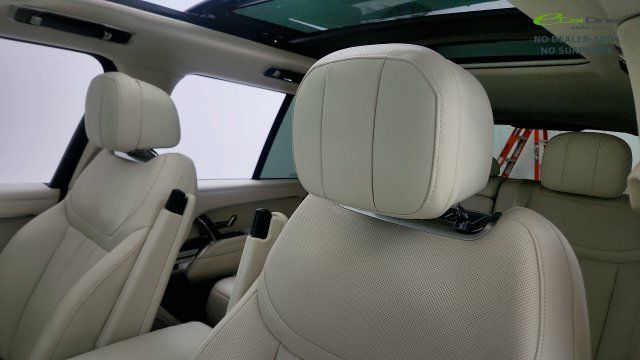 Used 2024 Land Rover Range Rover SE AWD/4WD image 46