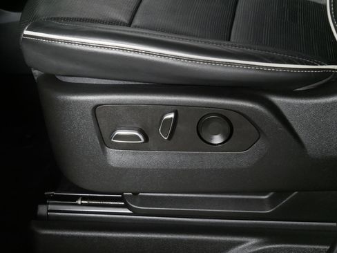 Certified 2022 Cadillac Escalade Sport w/ LPO, Floor Liner Package AWD/4WD image 20