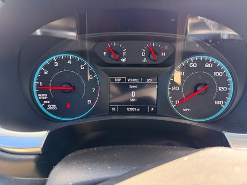 Used 2021 Chevrolet Traverse LS image 5