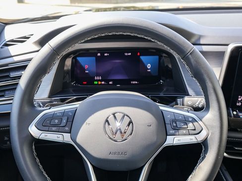 Certified 2025 Volkswagen Atlas Cross Sport SE image 21