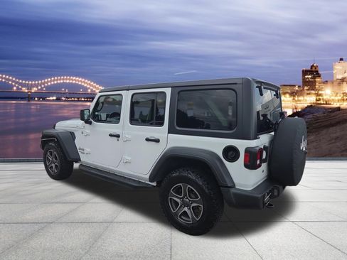 Used 2018 Jeep Wrangler Unlimited Sport S AWD/4WD image 3