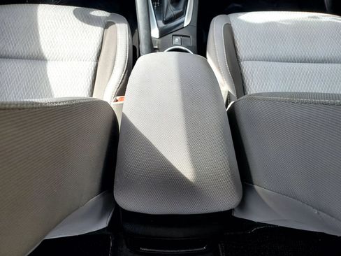 Used 2018 Toyota Corolla LE w/ Carpet Mat Package (TMS) FWD image 42