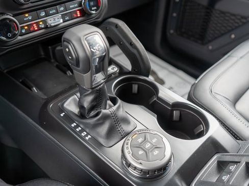 New 2025 Ford Bronco Badlands w/ Sasquatch Package image 24