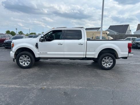 Used 2017 Ford F250 Platinum w/ Platinum Ultimate Package AWD/4WD image 2