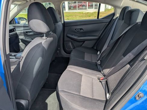 Used 2024 Nissan Sentra SV FWD image 17
