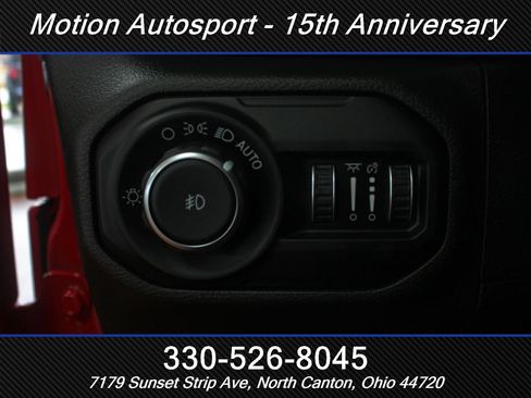 Used 2018 Jeep Wrangler Unlimited Sahara image 19