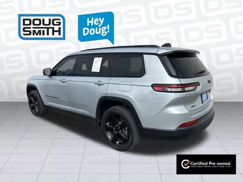 Used 2023 Jeep Grand Cherokee L Laredo image 5