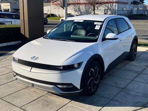 Certified 2023 Hyundai Ioniq 5 SEL image 3