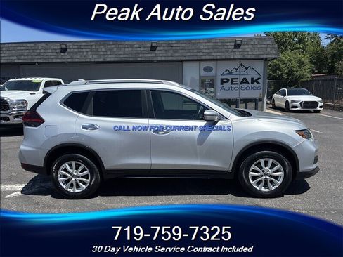 Used 2018 Nissan Rogue SV AWD/4WD image 8