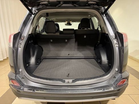 Certified 2018 Toyota RAV4 Limited AWD/4WD image 12