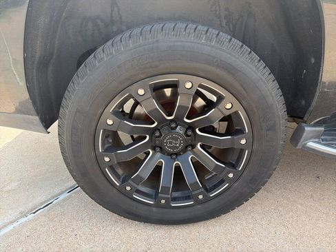 Used 2020 Cadillac Escalade Luxury AWD/4WD image 9
