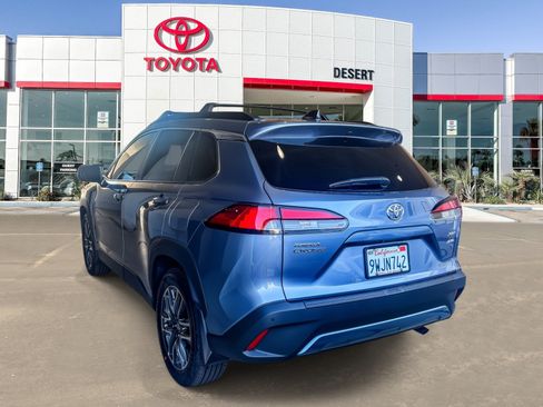 Used 2026 Toyota Corolla Cross XLE w/ Convenience Package AWD/4WD image 5