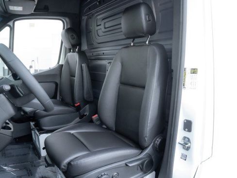 New 2025 Mercedes-Benz Sprinter 2500 image 14