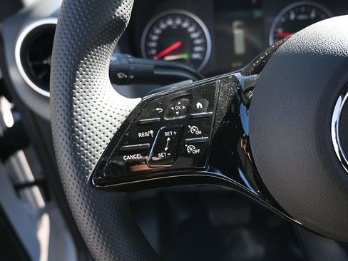 Used 2025 Mercedes-Benz Sprinter 2500 image 10