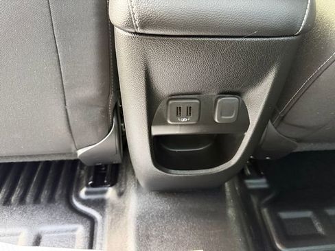 Used 2022 Chevrolet Colorado LT w/ Fleet Safety Package image 32