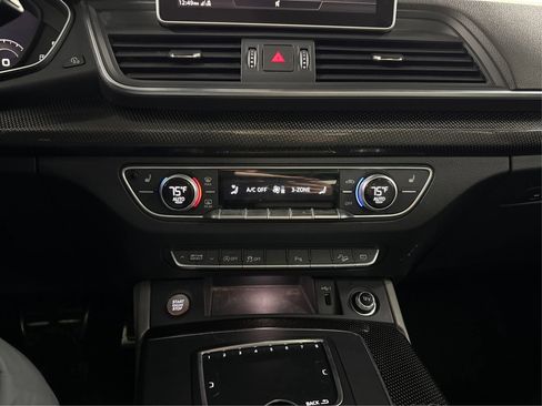 Used 2018 Audi SQ5 Prestige w/ Prestige Package image 25
