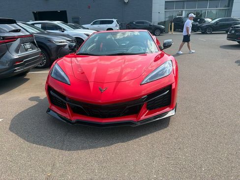 Used 2025 Chevrolet Corvette Z06 w/ Stealth Interior Trim Package RWD image 20