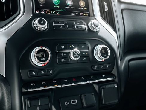 Used 2019 GMC Sierra 1500 SLT w/ SLT Premium Plus Package AWD/4WD image 33