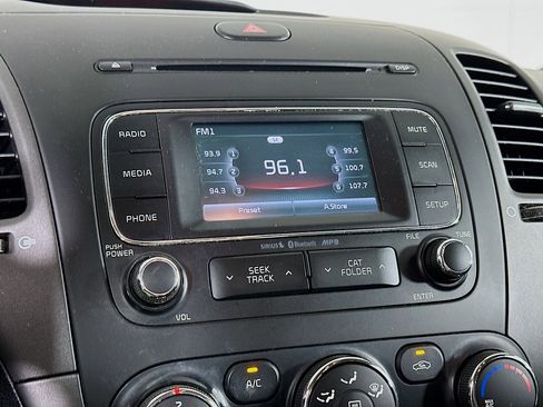 Used 2016 Kia Forte LX w/ LX Popular Package image 21