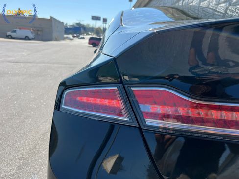 Used 2017 Lincoln MKZ Reserve w/ Technology Package image 16