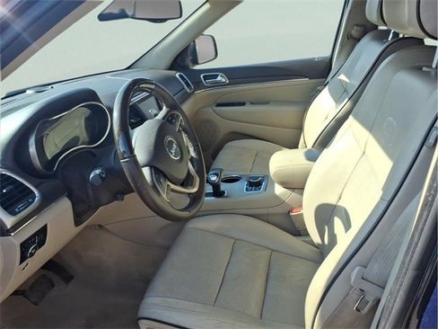 Used 2014 Jeep Grand Cherokee Overland w/ Advanced Technology Group image 11