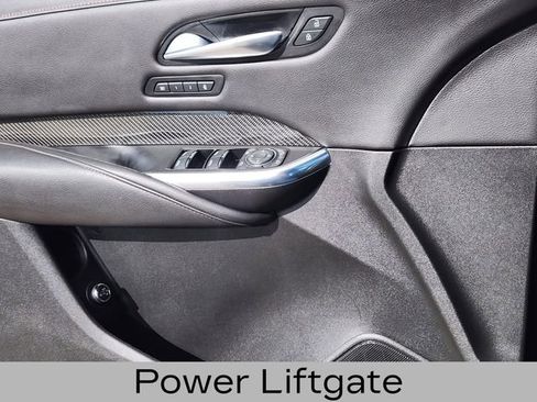 Used 2020 Cadillac XT4 Sport w/ Cold Weather Package image 12