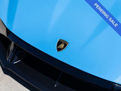 Used 2024 Lamborghini Huracan STO image 26