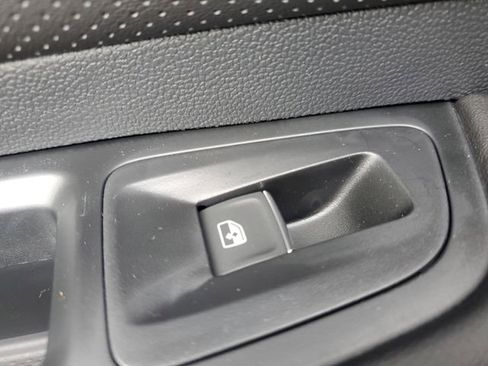 New 2026 Volkswagen Atlas Cross Sport SEL R-Line image 15