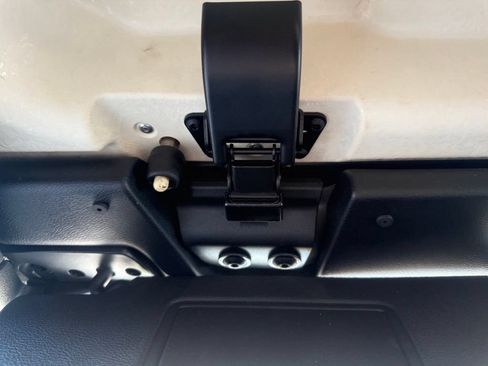 Used 2023 Jeep Wrangler Unlimited w/ Cold Weather Group AWD/4WD image 31