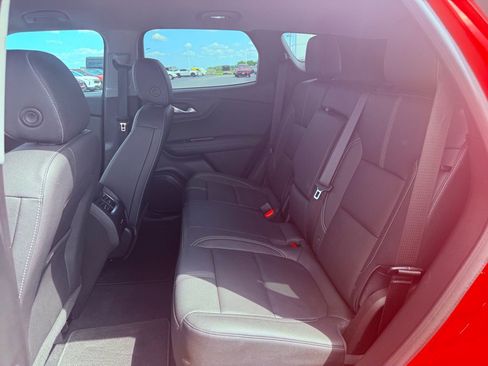Used 2023 Chevrolet Blazer LT image 12