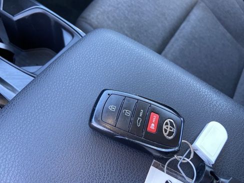 Used 2025 Toyota Camry LE FWD image 32