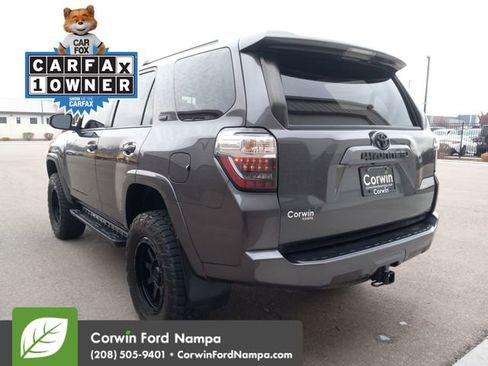 Used 2018 Toyota 4Runner SR5 image 5