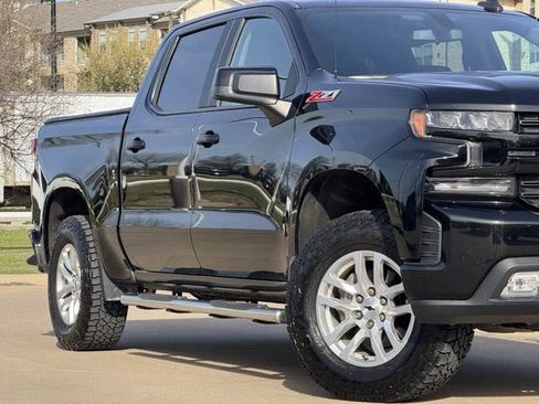 Used 2021 Chevrolet Silverado 1500 RST image 3