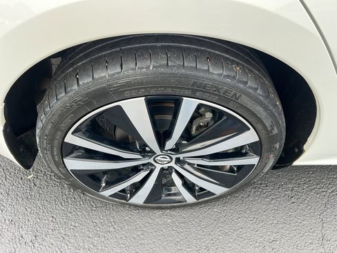 Used 2021 Nissan Altima 2.5 Platinum image 13