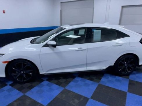 Used 2017 Honda Civic Sport Touring image 5
