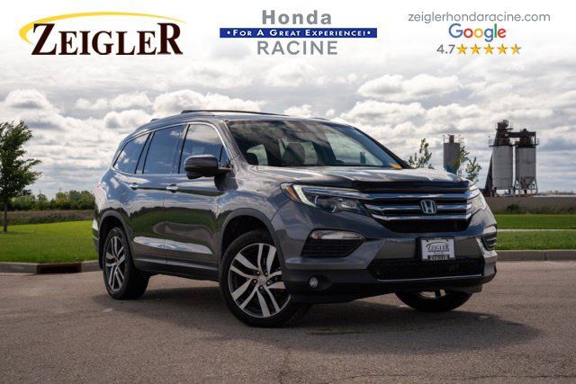 Used 2017 Honda Pilot Touring image 1