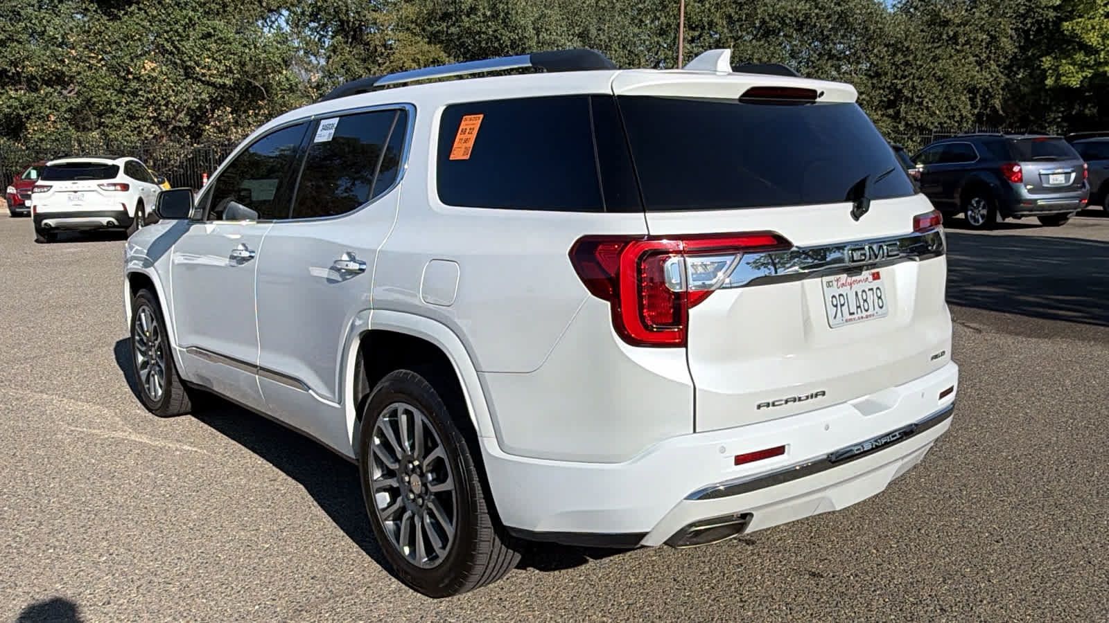Used 2021 GMC Acadia Denali w/ Denali Ultimate Package AWD/4WD image 7