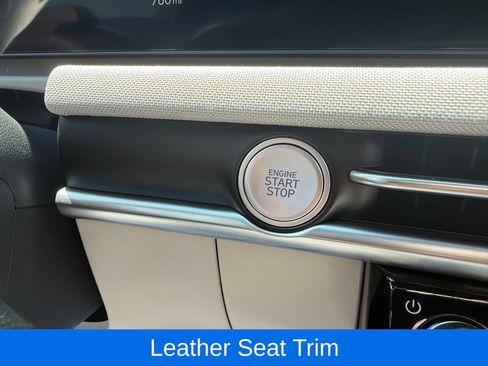 Used 2026 Hyundai Tucson Limited AWD/4WD image 28