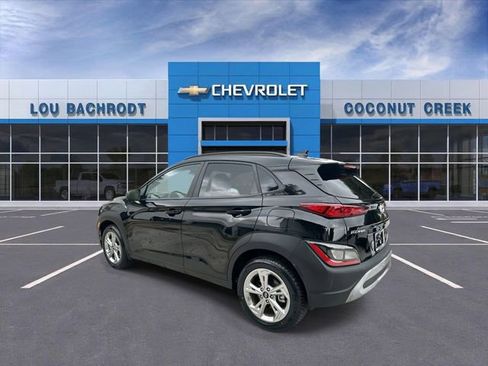 Used 2022 Hyundai Kona SEL image 6