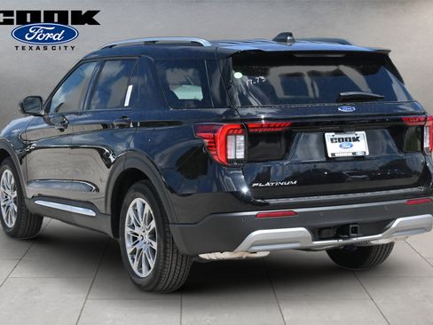 New 2026 Ford Explorer Platinum RWD image 4