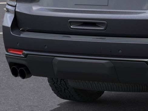 New 2026 Chevrolet Suburban Z71 AWD/4WD image 14