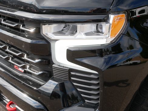 Used 2023 Chevrolet Silverado 1500 LT Trail Boss w/ Convenience Package II image 15