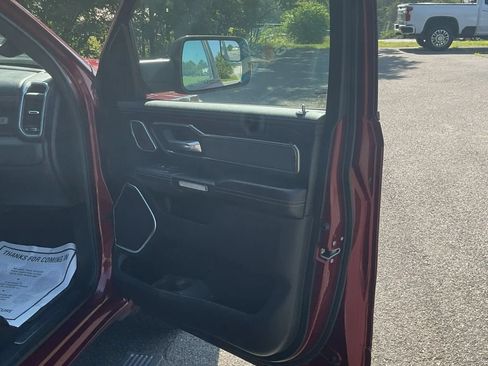 Used 2019 RAM 1500 Laramie AWD/4WD image 36